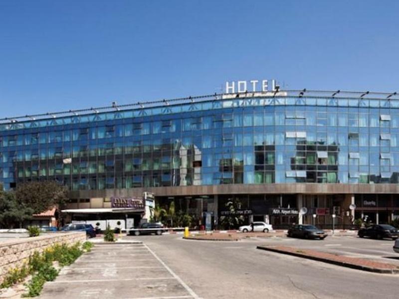 Avia Hotel & Resort Yehud-Monosson Bagian luar foto