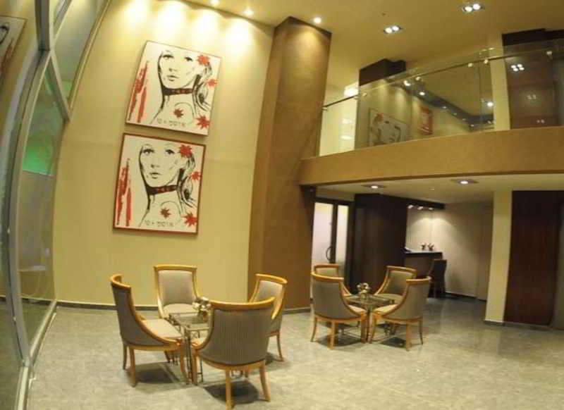 Avia Hotel & Resort Yehud-Monosson Bagian luar foto
